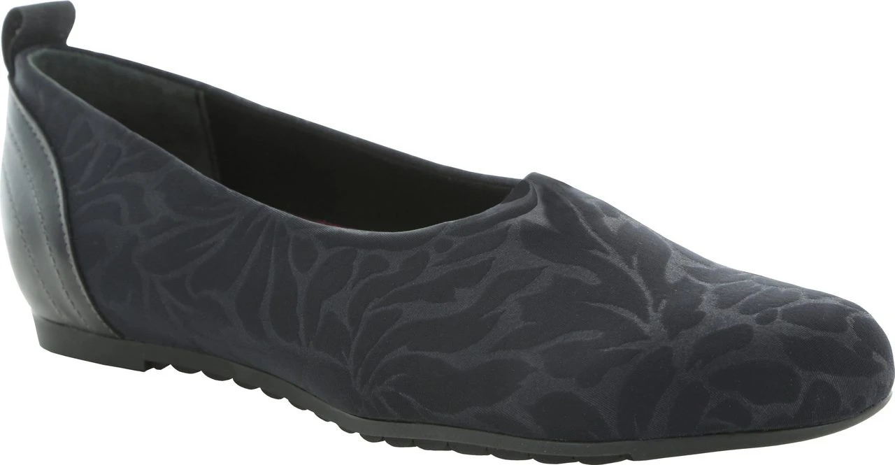 Munro Iriana 1 Munro Iriana