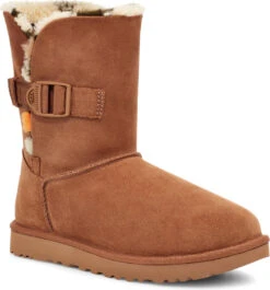 UGG Women's Bailey Buckle Cali Collage -Englin's fine footwear ugg womens bailey buckle cali collage chestnut olive 1122720 ctol 34198.1611610212